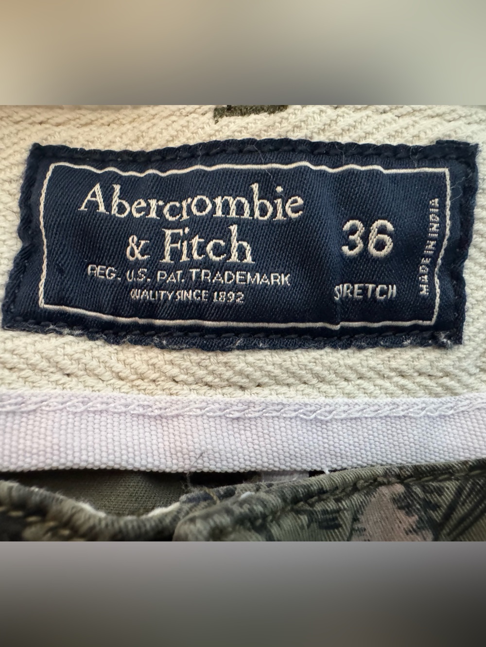 Abercrombie & Fitch Men’s Shorts - Picture 2 of 5